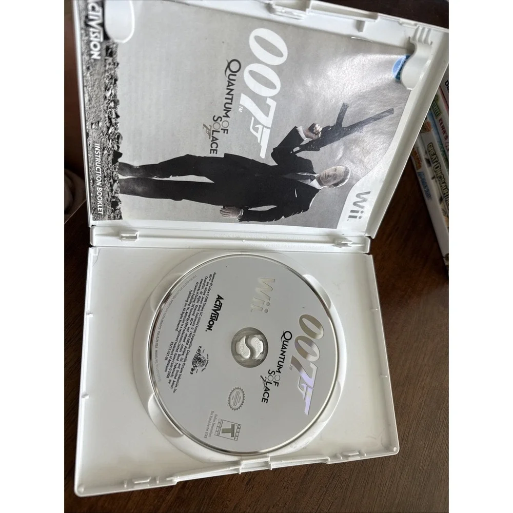 Wii James Bond 007: Quantum of Solace Nintendo Wii, 2008 With Instruction Manual